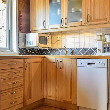 Feriehus Stunning In Os With Kitchen *