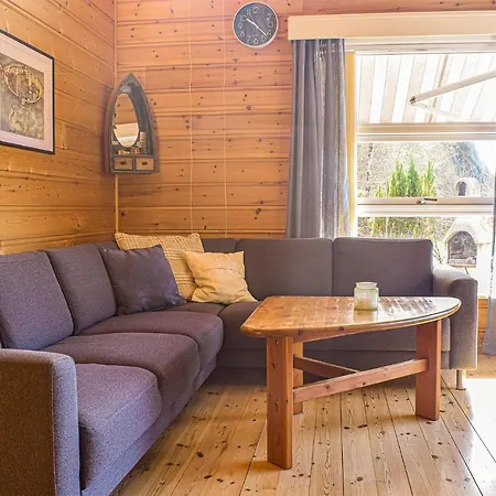 Stunning In Os With Kitchen Holiday home Gjerdavik