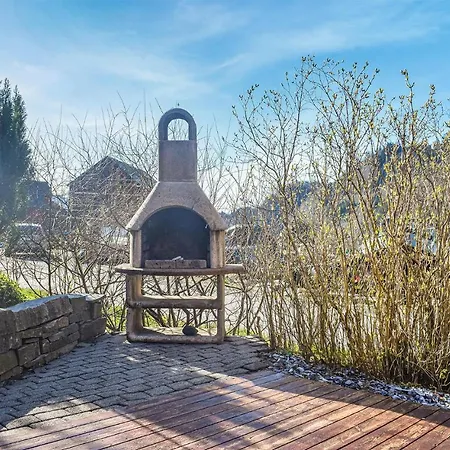 Stunning In Os With Kitchen *