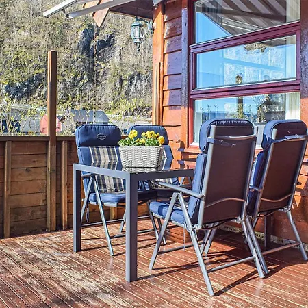 Holiday home Stunning In Os With Kitchen *